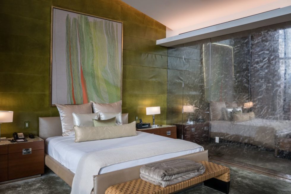 Las Vegas 2 Bedroom Jacuzzi Suites The Viva Suite